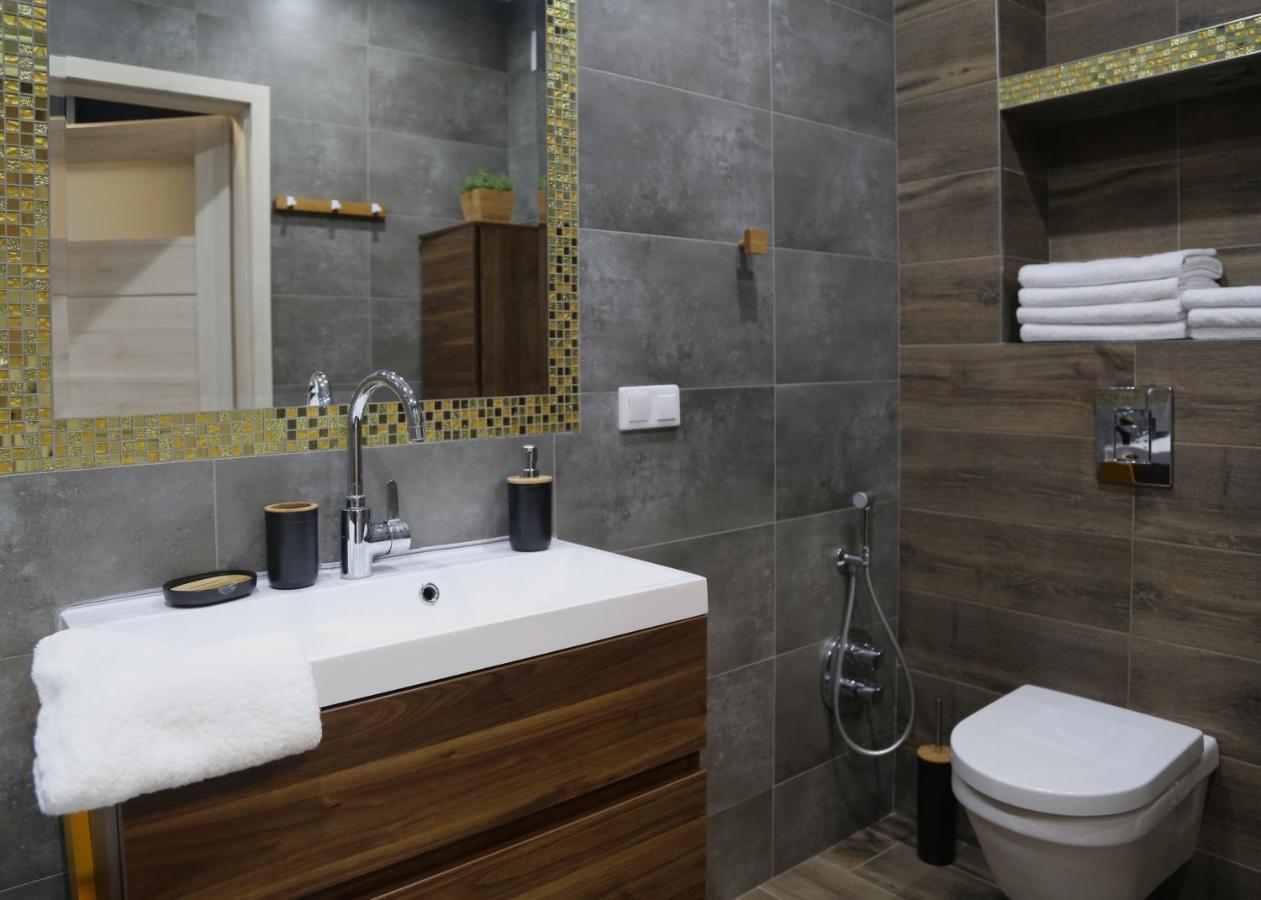 Lifestyle Apartments -Zielony Uniejow "Prywatne Kapiele Termalne" Εξωτερικό φωτογραφία