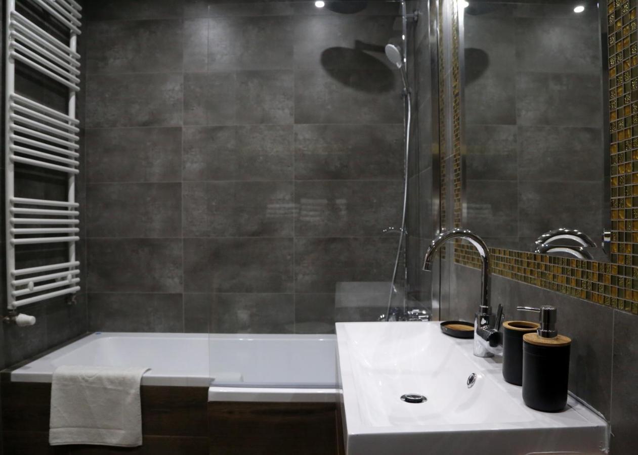 Lifestyle Apartments -Zielony Uniejow "Prywatne Kapiele Termalne" Εξωτερικό φωτογραφία